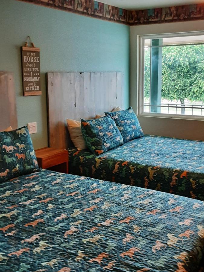 Horseshoe Riverside Lodge 峡谷湖 外观 照片
