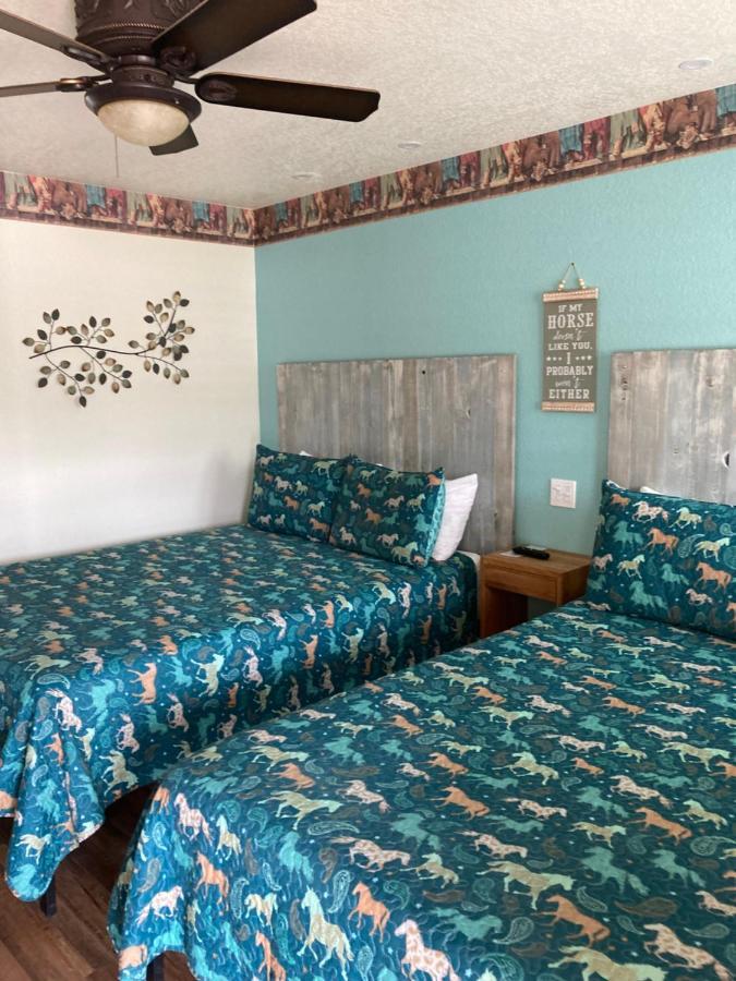 Horseshoe Riverside Lodge 峡谷湖 外观 照片